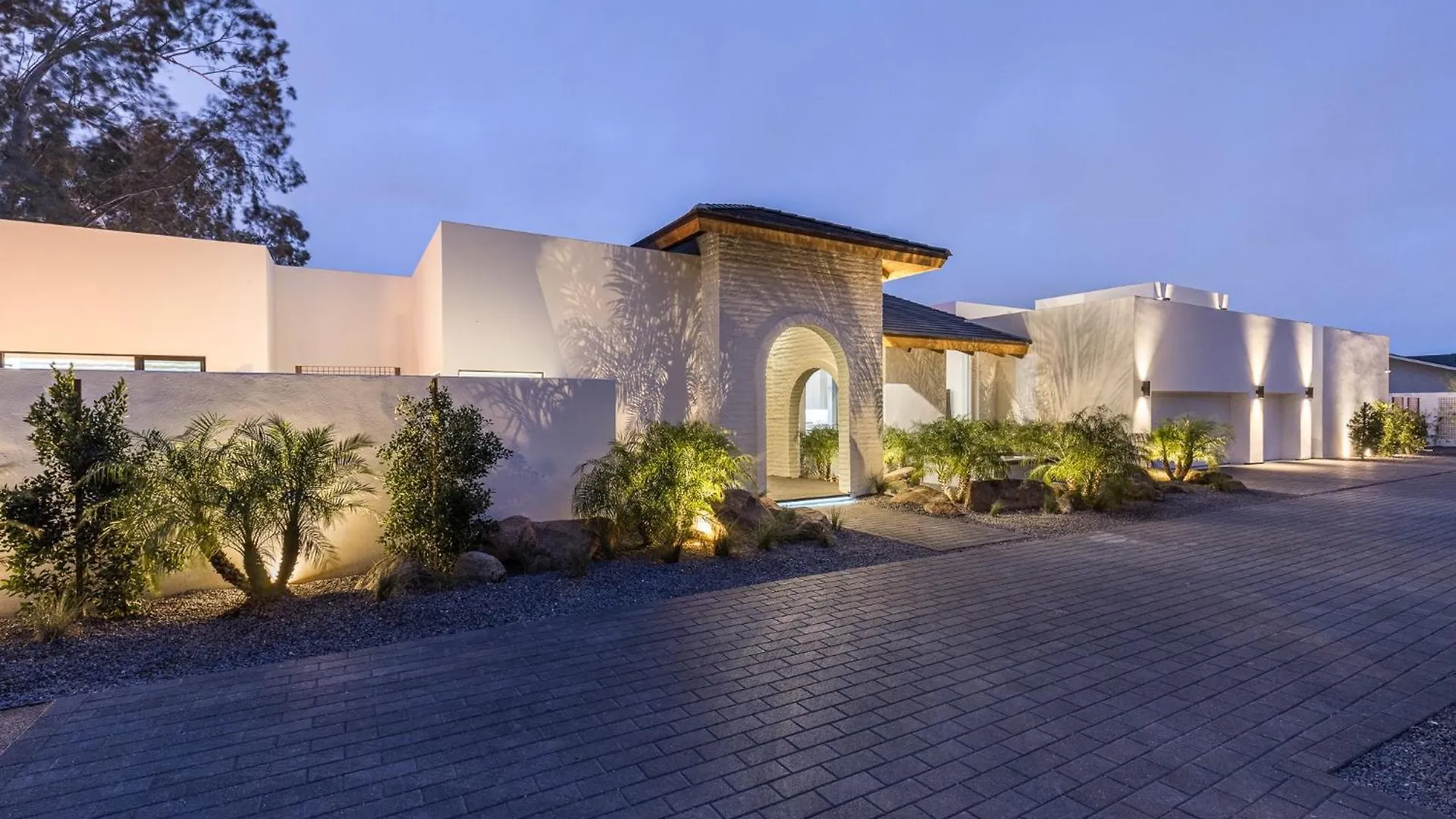 פיניקס Luxury Micro-Resort, Theater, Sauna, Heated Pool 0*,