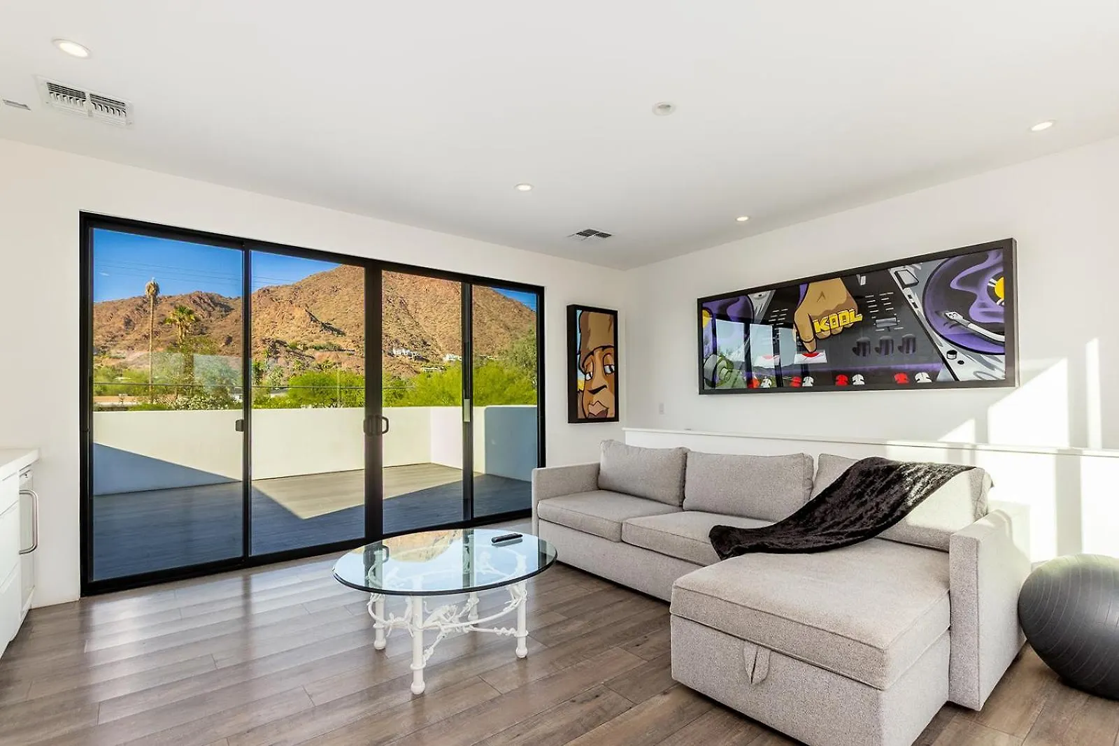 בית נופש פיניקס Luxury Micro-Resort, Theater, Sauna, Heated Pool ארצות הברית