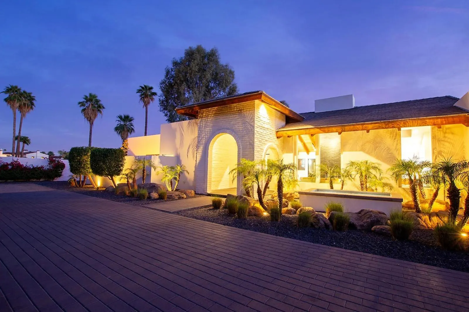 בית נופש פיניקס Luxury Micro-Resort, Theater, Sauna, Heated Pool
